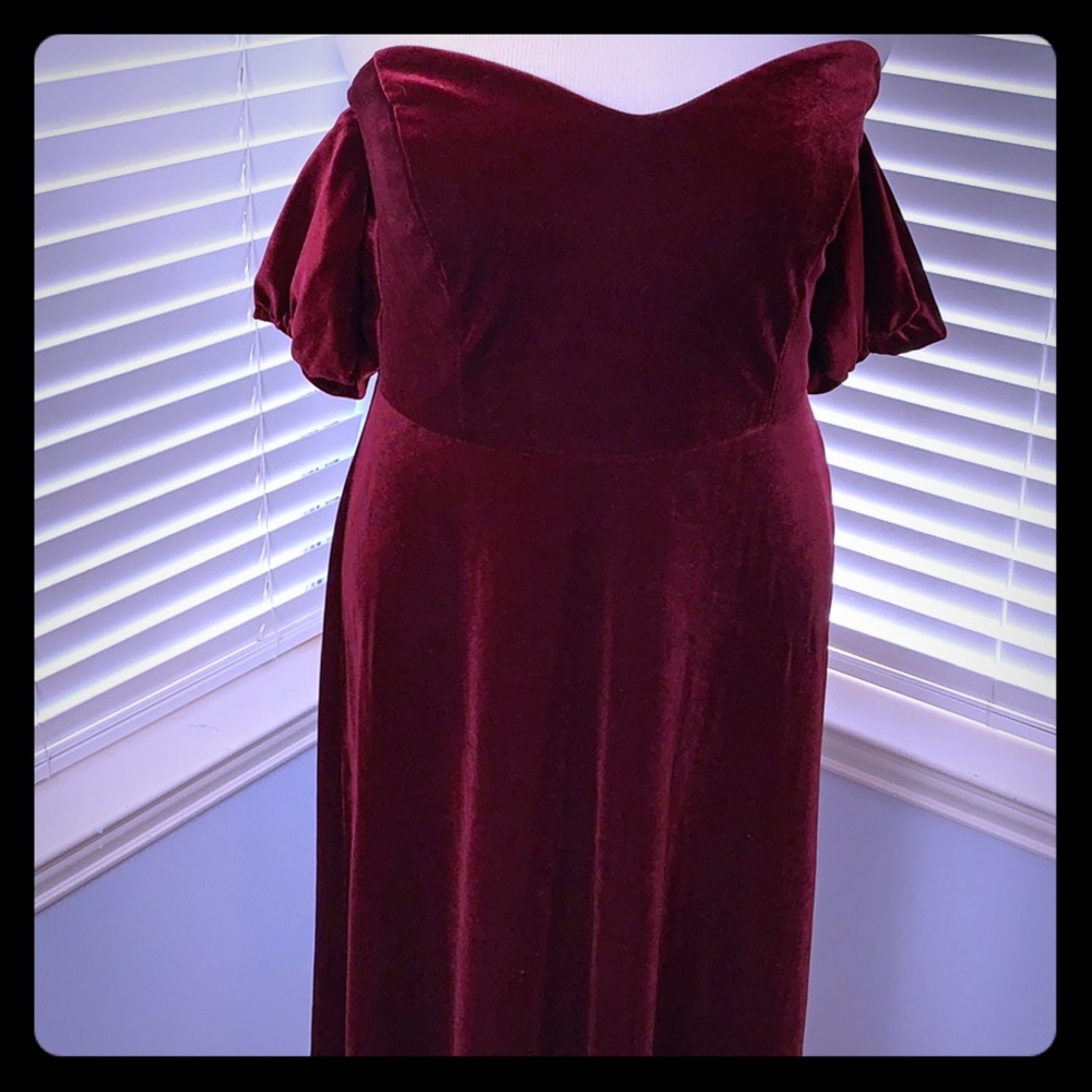 Eliquii red wine velvet off the shoulder dress NWT